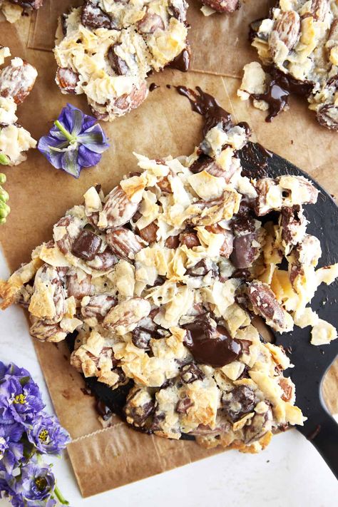 Coconut Chocolate Almond Bark Coconut Chocolate Almond Bark, Coconut Almond Chocolate Bark, Chocolate Treats Easy, Almond Bark Recipes, Coconut Almond, Almond Bark, Caramel Pecan, Bark Recipe, Coconut Cookies