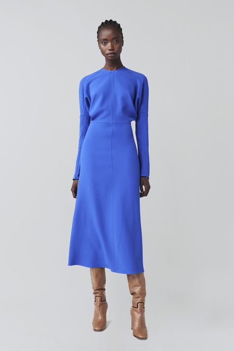 Tailored Dresses, Designer Dresses Elegant, Victoria Beckham Collection, Victoria Beckham Dress, Evening Party Dresses, Fashion Silhouette, Chique Outfits, Victoria Dress, Dresses Elegant