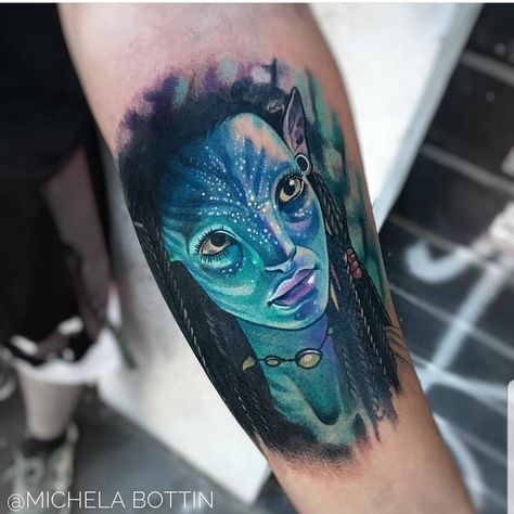 neytiri tattoo Avatar Disney, Avatar Tattoo, Movie Tattoo, Geek Tattoo, Avatar Movie, Badass Tattoos, Tattoos For Kids, Disney Tattoos, Shoulder Tattoo