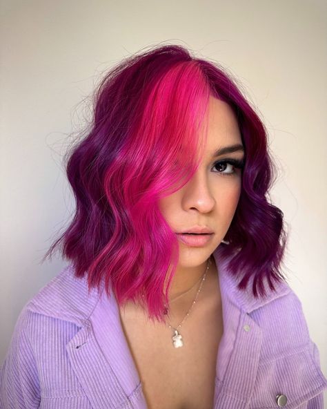 Short Pink Hair Dark Roots, Fall Vivid Hair Color Short Hair, Color Block Vivid Hair, Short Hair Vivid Color Ideas, Short Bright Pink Hair, Multi Color Hair Ideas, Pink Hair Outfit, Short Pink Hair, Vivid Hair Color Ideas