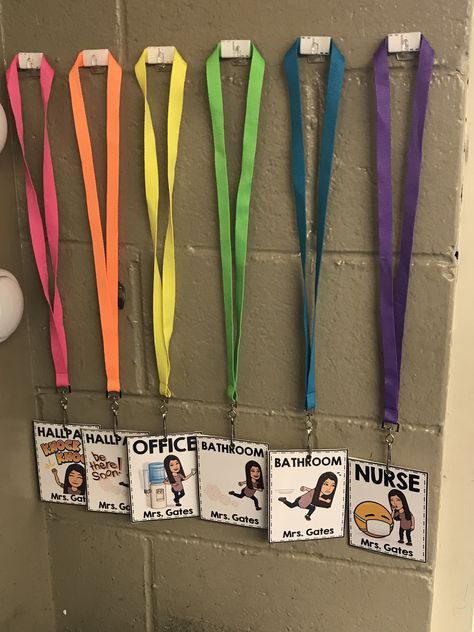 Hallpasses #mrsgatesclassroom #hallpasses #bitmoji Classroom Design Ideas, Elementary Classroom Themes, Teachers Room, Classroom Goals, Classroom Hacks, Elementary Classroom Decor, Classroom Organisation, 3rd Grade Classroom, 2nd Grade Classroom