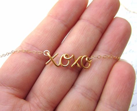 Bride Gift, XOXO 14K Gold Filled Bride Necklace, Handcrafted in Wire, Bride Gift, Shower Gift, Personalized Gifts, Jewelry Gift Under 25 ------------------------------------------------------ A perfect way to celebrate love! 14K Gold Filled Wire - non tarnish. Gold Filled 1.2mm (Dainty) chain available from 14 - 20 inches. Also available in sterling filled silver and rose filled gold. Comes packaged in a jewelry gift box Matching earrings here: https://www.etsy.com/listing/157089663/xo-earrings- Xoxo Necklace, Xo Necklace, Xo Jewelry, Bride Necklace, Sweet Necklace, Initial Earrings, Gifts Jewelry, Bride Gift, Bridal Shower Gift