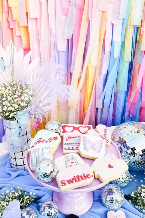 Lover Party Taylor Swift, Taylor Swift Lover Party, Taylor Swift Cookies, Taylor Swift Party Ideas, Swiftie Party, Rockstar Party, Taylor Swift Taylor Swift, Swift Party, Taylor Swift Lover