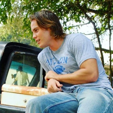 Taylor Kitsch on Instagram: "Texas forever! Happy Tim Riggins Tuesday! #taylorkitsch #timriggins #texasforever #cleareyesfullheartscantlose #fridaynightlights" Tim Riggins Aesthetic, Tim Riggins Friday Night Lights, Riggins Friday Night Lights, Fall Boyfriend, Tim Riggins, Texas Forever, Famous Actors, Taylor Kitsch, Clear Eyes