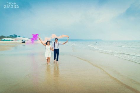 Beach Wedding Couple, Wedding Photography Indian, Wedding Table Layouts, Photography Indian, Wedding Photography Ideas, Indian Couple, Pre Wedding Shoot Ideas, Pre Wedding Poses, Trendy Wedding Invitations