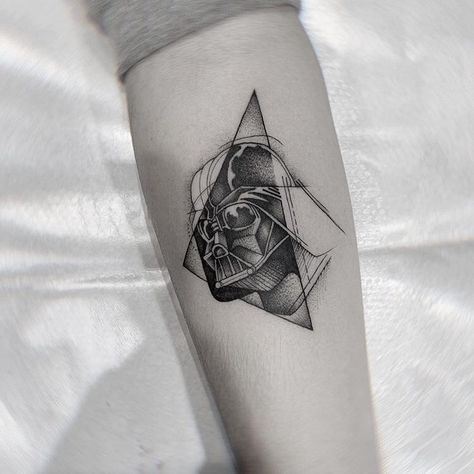 Darth Vader Tattoo Design, Star Wars Tattoo Sleeve, Darth Vader Tattoo, Nerd Tattoo, Geek Tattoo, Dark Vador, Geniale Tattoos, Star Wars Tattoo, Star Tattoos