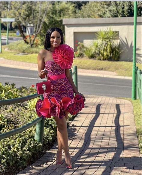 Short Dresses To Wear To A Wedding As A Guest, Ladies Traditional Dress, Gowns Styles For Ladies, Modern South African Traditional Dresses, Modern Traditional Dresses, Ankara Long Gown Styles For Ladies, African Barbie, Barbie Gown, South African Traditional Dresses