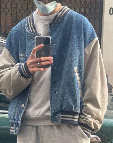 Denim Varsity Jacket Outfit, Denim Varsity Jacket, Boy Outfits Aesthetic, Varsity Jacket Outfit, Fashion Girly, Denim Jacket Outfit, Hoodie Aesthetic, Asian Design, Men Stylish Dress