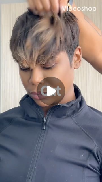 Growing Out Pixie Hairstyles Black Women, Kelly Cut Hairstyle Black Women, Relaxed Pixie Haircut Black Women, Pixie With Shaved Sides, Undercut Natural Hair, Black Pixie Haircut, Moon Sunglasses, Black Pixie Cut, I Need Her