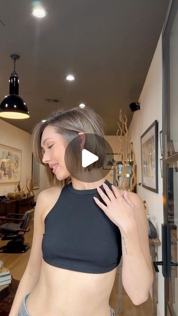 Dominick Serna on Instagram: "•the consult• We took Anessa to a chin length bob. I cut movement into it with concave layers and cut into it so it was soft and effortless and didn��’t look like she had them. I cut a curtain bang on her that started at her check bone which opened her up. I love the way this turned out on her. What y’all think? Love y’all Domdom" Chin Length Hair With Curtain Bangs, Bob Back View, Concave Layers, Concave Bob Hairstyles, Bobs Video, Above Shoulder Length Hair, One Length Bobs, Concave Bob, Soft Bangs