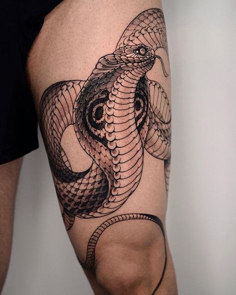 Hoon_unco on Instagram: ". Egyptian cobra Thank you @nazkato_ . @frame.seoul" Above The Knee Tattoo Men, Knee Tattoo Men, Above The Knee Tattoo, The Knee Tattoo, Thigh Tattoo Men, Cobra Tattoo, Pink Tattoo, Egypt Tattoo, Snake Tattoo Design