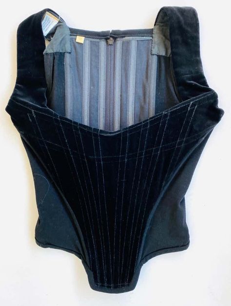 Vivienne Westwood 90s, Vivienne Westwood Corset, Westwood Corset, Black Velvet Corset, Vivienne Westwood Tops, Neutral Color Outfits, Long Sleeve Corset Top, Corset Fashion Outfits, Corsets Vintage