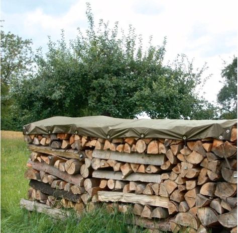 The Well-Kept Woodpile: 10 Tips to Stack and Care for Firewood Outdoors - Gardenista Firewood Fence, Firewood Stacking, Stacked Firewood, Stacking Firewood, Viking Longhouse, Firewood Storage Outdoor, Wood Sheds, Outdoor Firewood Rack, Wood Stacking