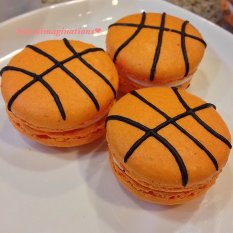 Basketball macarons. Www.sweet-imaginations.com Basketball Treats, Basketball Birthday Cake, 30th Birthday Themes, Basketball Theme Party, Basketball Cake, Macaron Cake, Sports Birthday Party, Basketball Party, Basketball Birthday