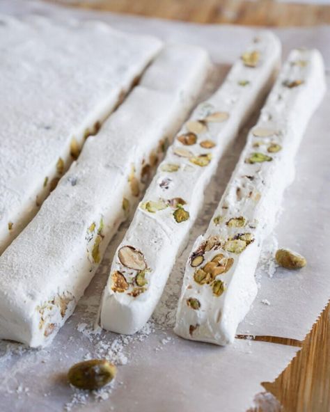 Homemade Pistachio Nougat Pistachio Nougat, Nougat Recipe, Bulk Barn, Baking Nuts, Savoury Biscuits, Candy Recipes Homemade, Homemade Italian, Edible Gifts, Holiday Flyer