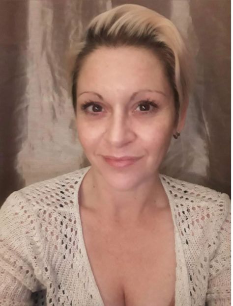 The Halton Regional Police Service is attempting to locate Elysia Anne JONES who was last seen in the area of Langtry Park in Oakville on Saturday June 17th at approximately 12:00PM. Elysia Anne JONES is described as a white female, 34 years of age, approximately 5 ft 1 inches tall, with brown hair and blonde ends. She was last seen wearing a Black sweat shirt, blue jeans, and pink running shoes. Ms. JONES’s family is concerned for her well-being. Police are asking anyone with inform... Black Sweat Shirt, Ms Jones, Blonde Ends, Oakville Ontario, Missing People, Black Sweats, Bring Them Home, Pink Running Shoes, Brown Hair