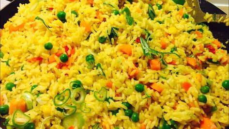 You haven't eaten fried rice till you've tried this! Ingredients For Fried Rice, Nigerian Rice, Lentil Salad Vegan, Nigerian Fried Rice, Cooking Fried Rice, Vegetable Fried Rice Recipe, Rice Diet, Rice Fried, Fried Rice Recipe Easy