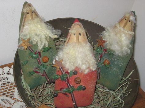 Thank you for stopping by my Shop today Up for purchase is this Primitive Folk Art Winter Holiday Olde Thyme Belsnickle Christmas Shelf Sitter PATTERN  I simply called,  "Olde Thyme Belsnickles"... This is an original Pattern created by STYKES & STONES PRIMITIVES... Fun to create and display for the coming Winter and Christmas Season... When completed these Whimsical Santa "Belsnickles" MEASURE APPROXIMATELY~ 7  1/2" Tall  X  4  1/2" A great gift to create and give to that Santa Collector in you Primitive Country Christmas, Primitive Santa, Santa Patterns, Prim Christmas, Santa Doll, Primitive Folk Art, Primitive Crafts, Primitive Decorating Country, Primitive Dolls