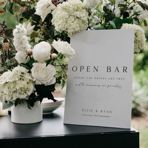 ELLIE Modern Wedding Open Bar Sign Template Download, Minimal Open Bar Wedding Sign Template, Printable Open Bar, Editable Wedding Bar Sign ➥ See MATCHING ITEMS from Ellie Collection: https://www.etsy.com/shop/Cartolinadesign?ref=seller-platform-mcnav&search_query=ELLIE ➥ See Ellie Sign Bundle: https://www.etsy.com/listing/1742613129/ellie-minimalist-wedding-sign-bundle?click_key=85de48c23e47ab062a65903f1dd6af8b1766bd52%3A1742613129&click_sum=2f0ddfb4&ref=shop_home_active_17&pro=1 ¡This listing Modern Minimalist Wedding Signage, Bar Sign For Wedding Reception, Wedding Sign Templates, Wedding Signage Bar, Open Bar Sign Wedding, Modern Barn Wedding Decor, Simple Wedding Signage, Ceremony Welcome Table, Wedding Bar Area