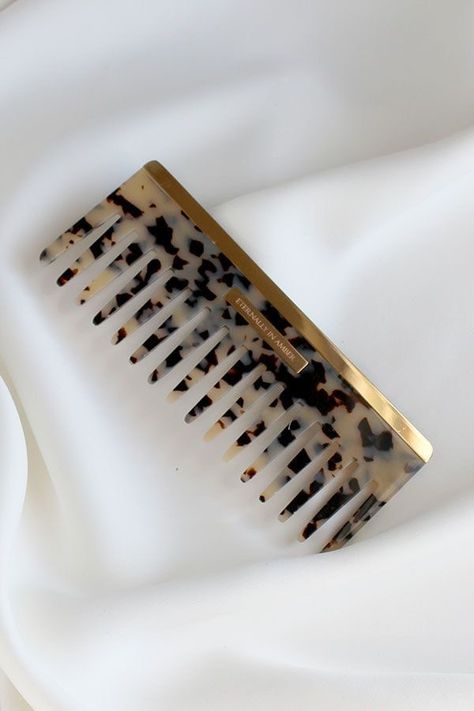 Hairdressing Equipment, Hair Supplies, Wide Tooth Comb, Girly Accessories, Hair Shop, Skin Care Kit, Luxury Makeup, Cute Home Decor, Gold Rush