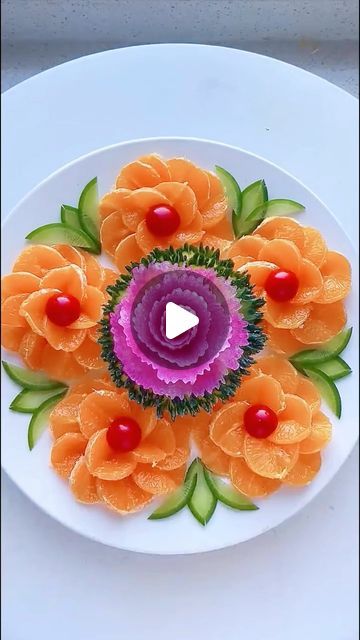 Carrot Food Art, Beautiful Garnishes, Charcuterie Fruit, Farm Instagram, Homemade Fruit Leather, Fruit Platter Designs, Fresh Fruit Recipes, Amazing Food Decoration, Fruit And Vegetable Carving