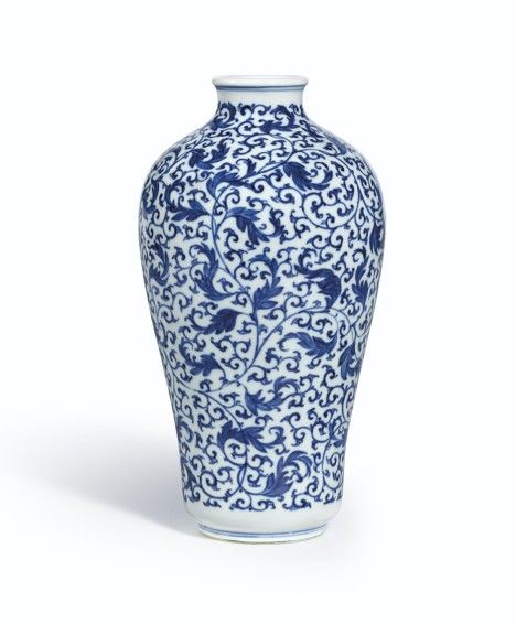 Vase Blue, Chinese Blue, Chinese Pottery, Chinoiserie Chic, Art Exhibitions, Chinese History, White Dishes, Blue And White China, Chinese Ceramics