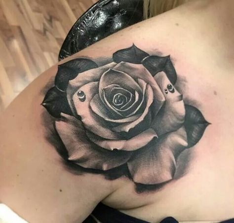 Rose With Water Drops Tattoo, Water Drops Tattoo, Rain Drops Tattoo, Alice The Angel, Rose Shading, Water Drop Tattoo, Rose With Water Drops, Tattoo Crane, Men Flower Tattoo