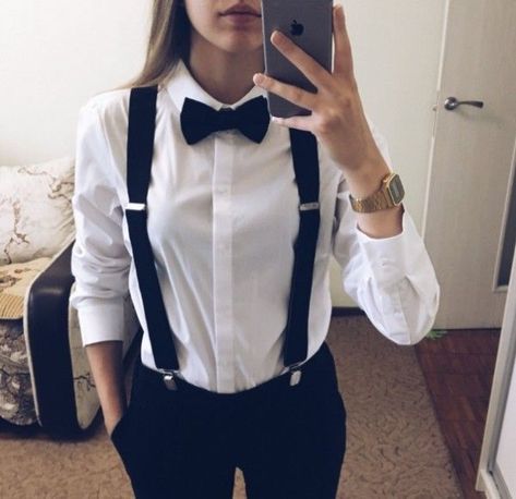 #photo Bowtie Outfits For Women, Suspenders For Women Casual, Women In Suspenders, Outfits With Suspenders, Women Wearing Ties, Turtleneck Outfit, Bowtie And Suspenders, Suspenders For Women, Tomboy Outfits