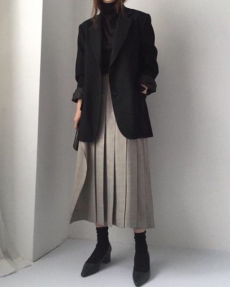 Outfit Trends, Mode Inspo, Winter Mode, 가을 패션, Looks Style, Mode Inspiration, Minimal Fashion, Outfits Casuales, Black Coat