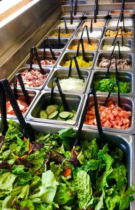 Make Your Own Salad Bar, Salad Station Ideas, Salad Bar Aesthetic, Salad Restaurant Design, Salad Food Truck, Salad Bar Wedding, Wedding Salad Bar, Salad Bar Ideas Party, Salad Bar Ideas Buffet