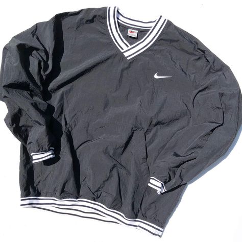 Vintage Windbreaker Outfit Men, Vintage Windbreaker Outfit, Windbreaker Outfit Men, Nike Pullover Outfit, Vintage Nike Pullover, Windbreaker Outfit, Retro Windbreaker, Black And White Logo, Nike Retro