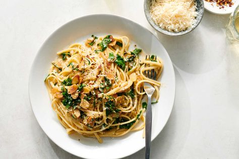 Pasta With Almonds, Arugula Recipes, Vegan Potato Salads, Tomato Curry, Butter Pasta, Lo Mein, Lemon Pasta, Vegan Potato, Nyt Cooking