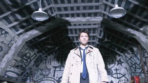 The Most Iconic Dean and Castiel Moments of All Time: Part 1 Supernatural Series Finale, Castiel Wings, Castiel Icons, Castiel Aesthetic, Spn Aesthetic, Castiel Spn, Supernatural Aesthetic, Spn Dr, Angel Of The Lord