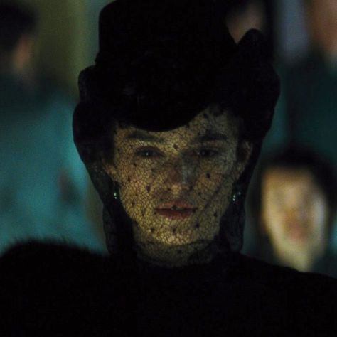 Anna Kerinina, Keira Knightley Anna Karenina, Dark Victorian Fashion, Anna Karenina Aesthetic, Anna Karenina Movie, Anna Karenina 2012, Joe Wright, The Brothers Karamazov, Flowers In The Attic