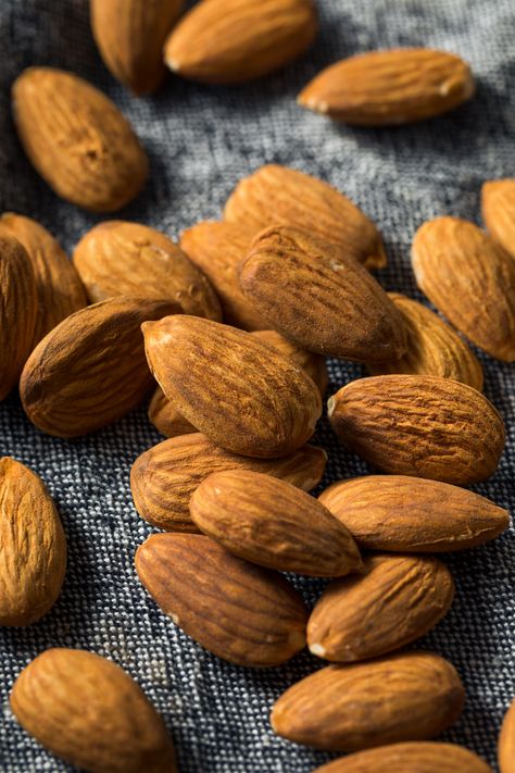 There are both sweet and bitter almonds. Almond Bread, Making Butter, Nut Snacks, Sprinkle Salt, Slide Presentation, Blanched Almonds, Vegetable Stew, Raw Almonds, Chafing Dishes