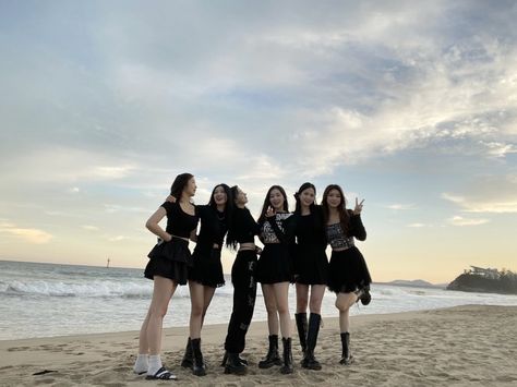 6 Girls Friendship, Bestie Ber 6, 6 Girls Squad Aesthetic, Circle Cewe, 6 Korean Best Friends, 6 Member Girl Group, Six Girl, Friendship Photoshoot, Korean Best Friends