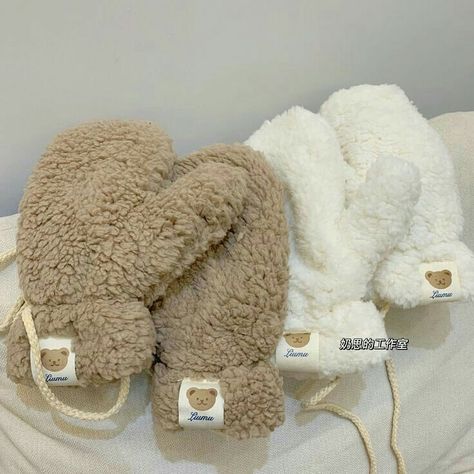 Gloves Women, Bear Claw, Fashion Design Patterns, Cute Slippers, Bear Claws, Woman Suit Fashion, Cute Hats, Cute Bear, Bear Plush