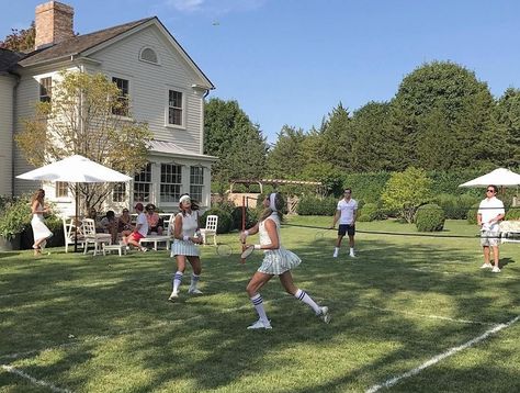 Lauren Santo Domingo's All-White Hamptons Badminton Soirée Old Money House, Hamptons Aesthetic, Hamptons Summer, Juan Les Pins, Super Rich Kids, Future Lifestyle, Rich Kids, Rich Life, Dream Lifestyle