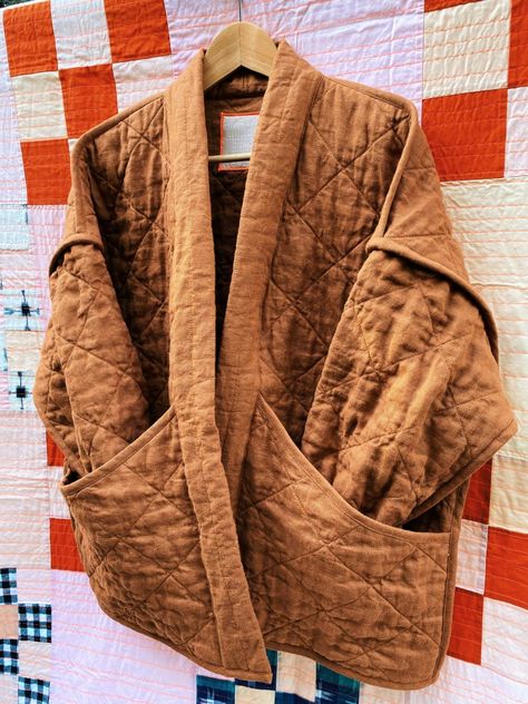 Finished quilted Hovea Jacket Dolman Sleeve Jacket Pattern, New Sewing Patterns, Japanese Jacket Pattern, Best Sewing Patterns, Diy Quilt Jacket, Blanket Jacket Pattern, Upcycled Quilt Clothes, Bog Jacket Pattern, Quilt Jacket Pattern Diy