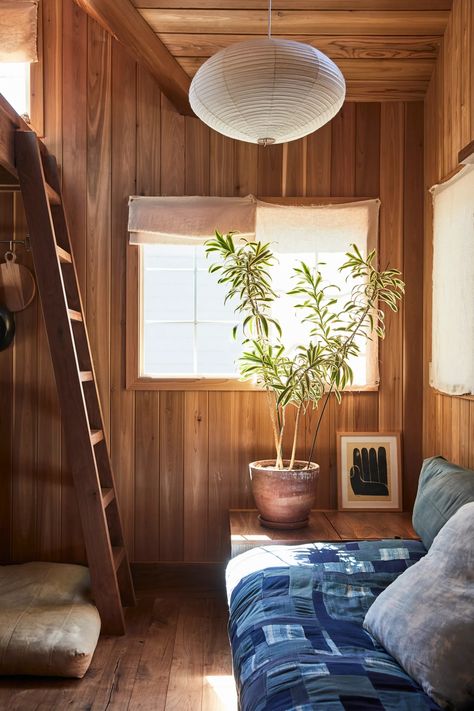 This 500-Square-Foot Trailer in Malibu Is a Warm and Woody Cocoon | Architectural Digest Folk Interior Design, 2 Bedroom Tiny Home, Mobile Home Bedroom, Folk Interior, Amy Roberts, Earthy Home Decor, Timber Architecture, Modern Folk, Trailer Home