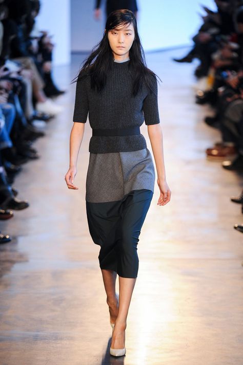 Fall 2014 RTW Theory Collection Edith Head Fashion, Theory Fashion, Fashion Cover, 2014 Fashion, Runway Show, Work Wardrobe, Fall 2014, London Fashion, London Fashion Week