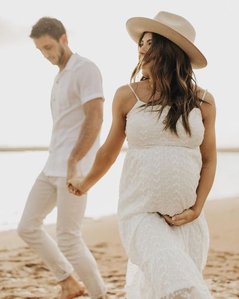 Kierstin Jones Photography on Instagram: “Maternity pictures in the most perfect place on this planet 🏜” Maternity Pictures, Panama Hat, Perfect Place, Lace Wedding, Photography Poses, Wedding Dresses Lace, Wedding Dress, Lace, Photography