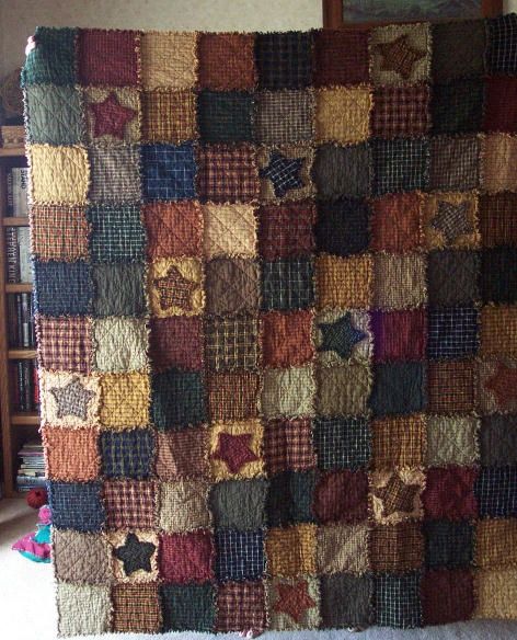 Sewing Corner, Colchas Quilting, Rag Quilt Patterns, Sewing Quilts, Primitive Quilts, Prints And Patterns, Rag Quilts, Prim Decor, Primitive Crafts