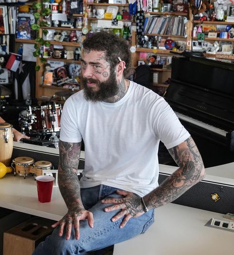 Post Malone just released his Tiny Desk concert, go check it out on YouTube! . . Photos by Adam DeGross #postmalone #tinydesk | Instagram Post Malone Country, Post Malone Album, Post Malone Concert, Tiny Desk Concert, Post Malone Wallpaper, Tiny Desk, Tiny Desks, Hipster Man, Love Post