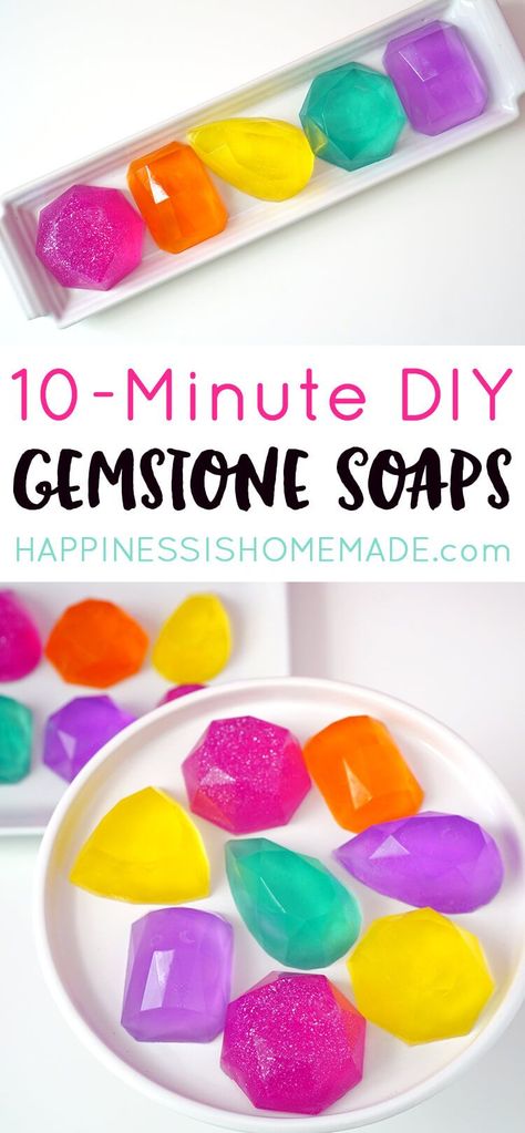 Make your own DIY Gemstone Soaps in around 10 minutes! These sparkly gem and jewel soaps shimmer, shine, and smell AMAZING (in any fragrance your heart desires!)! Makes a great quick and easy DIY homemade holiday gift idea that’s perfect for friends, family, neighbors, and teachers! Diy Gifts For Christmas, Gift For Friend Girl, Savon Diy, Homemade Holiday Gifts, Diy Christmas Presents, Diy Gemstone, Diy Gifts For Friends, Shimmer Shine, Homemade Holiday