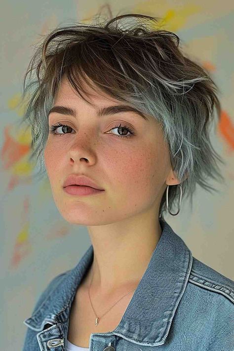 These Are The Best Haircuts of 2024 Shixie Haircut Girl, Bixie Colour Haircut 2024, Bob With Glasses, Bixie Colour, Longer Pixie, Sleek Hairstyle, Shaggy Bob Haircut, Facial Structure, Short Haircuts With Bangs