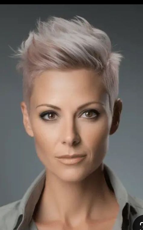 Crop Hairstyles For Women, Short Shaggy Pixie Haircuts, Unique Hair Cuts, Short Hair Shaved Sides, Short Silver Hair, Grey Hair Inspiration, Crop Hair, Blonde Pixie Hair, Short Sassy Hair