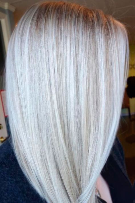 Platinum Blonde Hair Color Ideas Still Trending for 2022 - Love Hairstyles Ice Blonde Hair, Platinum Blonde Highlights, Platinum Blonde Hair Color, Icy Blonde Hair, Silver Blonde Hair, Blondes Have More Fun, Silver Blonde, Ash Blonde Hair, Platinum Hair