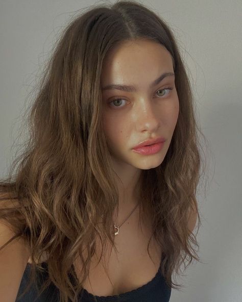 Makup Looks, Devils Night, Camila Morrone, Haircut And Color, Natural Makeup Looks, Aesthetic Hair, Trendy Hairstyles, Beauty Face, Aesthetic Girl