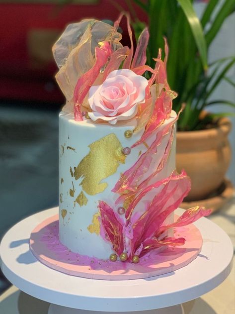 Rice Paper Wedding Cake Designs, Rice Paper Sails Cake Designs, Cake With Rice Paper Decoration, Birthday Cake With Rice Paper, Rice Paper Sail Cake Design, Rice Paper Flowers Cake, Rice Paper Decorated Cakes, Rice Paper Cake Designs, Cake With Rice Paper Sails